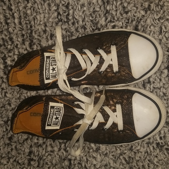 Chuck Taylor cheetah print Converse Juniors size 4 - Picture 3 of 7